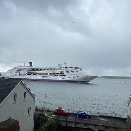 Unit 2 Island View Apartments With Stunning Harbour View Cobh Exterior photo